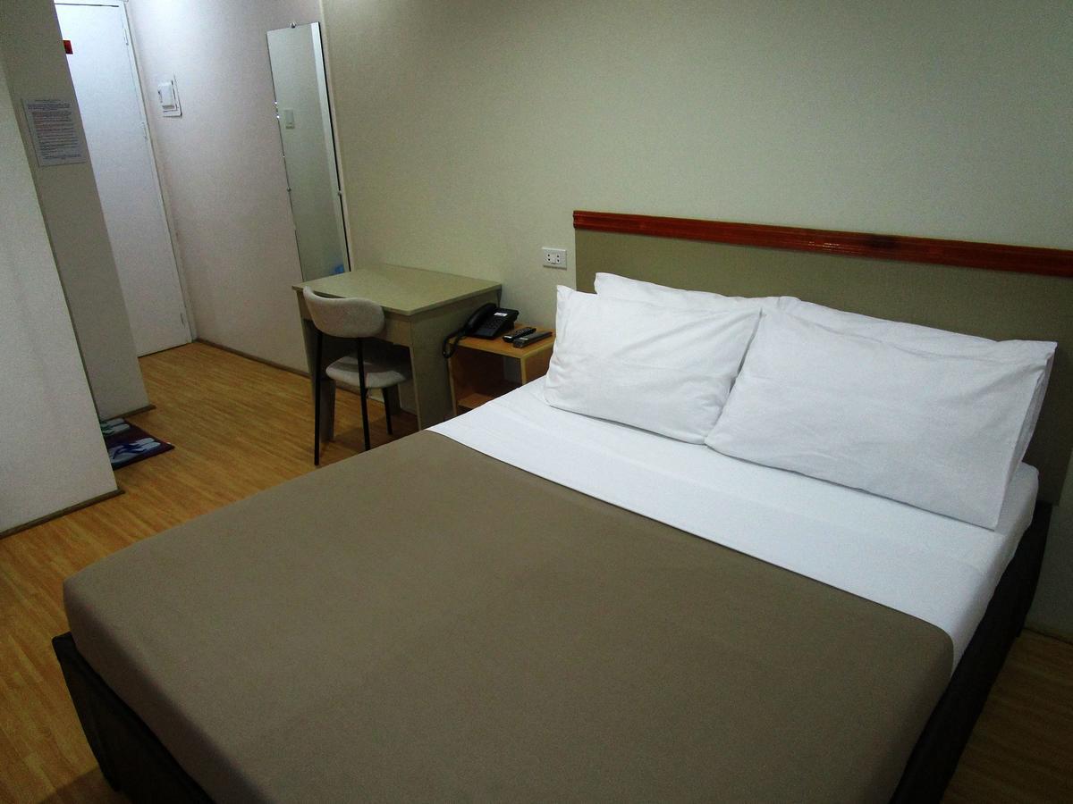 Citiscape Hotel Davao City Esterno foto